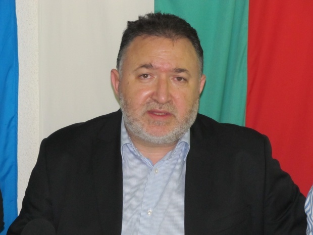 Отставки в лагере болгарских правых продолжаются: ушел лидер СДС