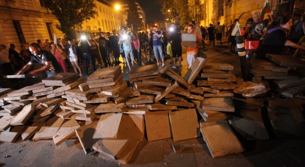 Еще две партии потребовали отставки болгарского кабмина