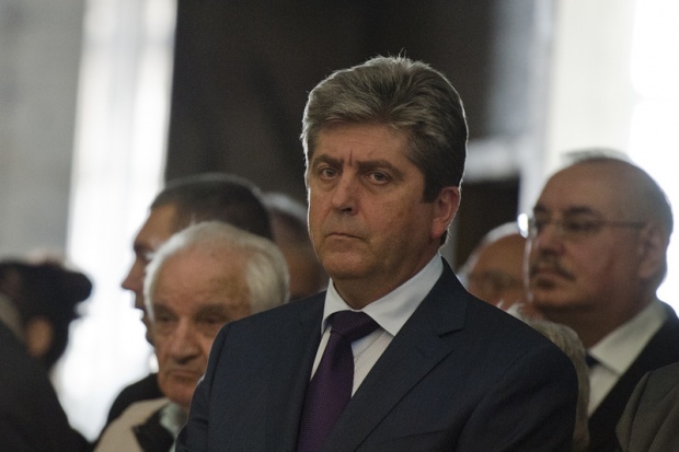 Политические структуры Болгарии объединяются и множатся