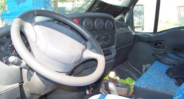 Полиция арестовала гражданина Болгарии, перевозившего нелегалов