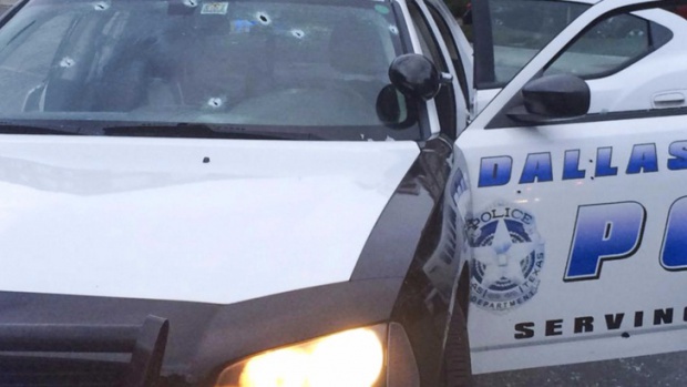 В Далласе во время протестов убиты четверо полицейских