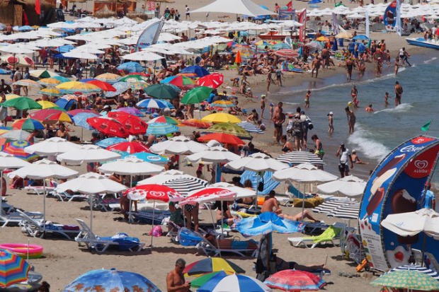 За два летних месяца более 280 тысяч туристов из России посетили Болгарию