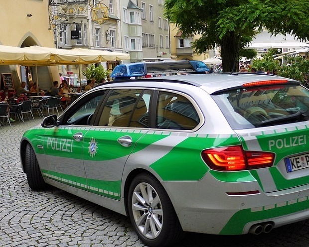 В Берлине автомобиль съехал в метро, пострадали шесть человек