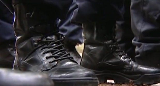 Тысячи полицейских собрались на акцию протеста в столице Болгарии с требованием повышения зарплаты