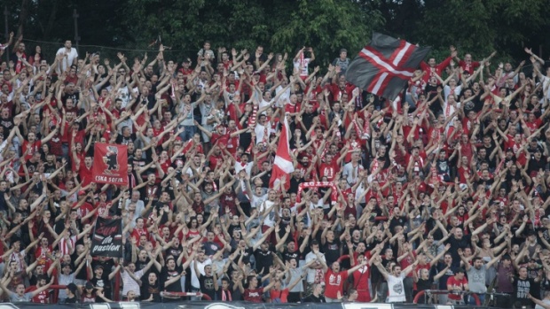 В Болгарии полиция задержала двух россиян во время беспорядков на футбольном матче