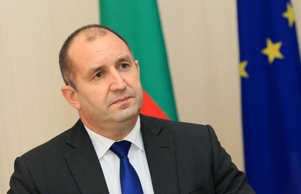 Президент Болгарии призвал "материализовать" визит Медведева