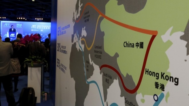 "Новый шелковый путь": Чем обернется для европейцев мирная китайская экспансия?