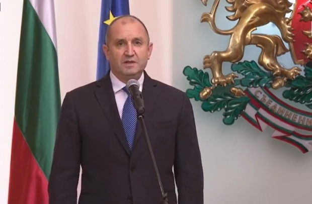 Президент Радев требует покупки полной эскадрильи F-16 для Болгарии