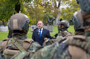 Радев Денкову: За красивыми аргументами скрываются темные идеи