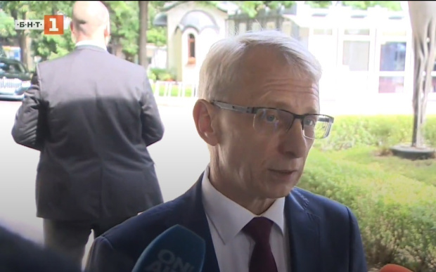 Премьер Николай Денков подаст в отставку 6 марта