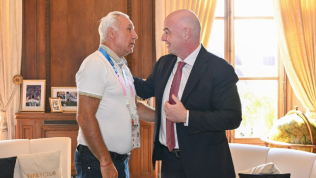 Христо Стоичков будет работать в FIFA